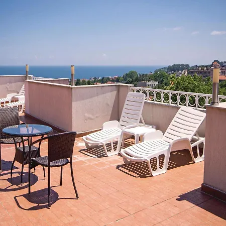 Two-bedroom In Byala Daire *